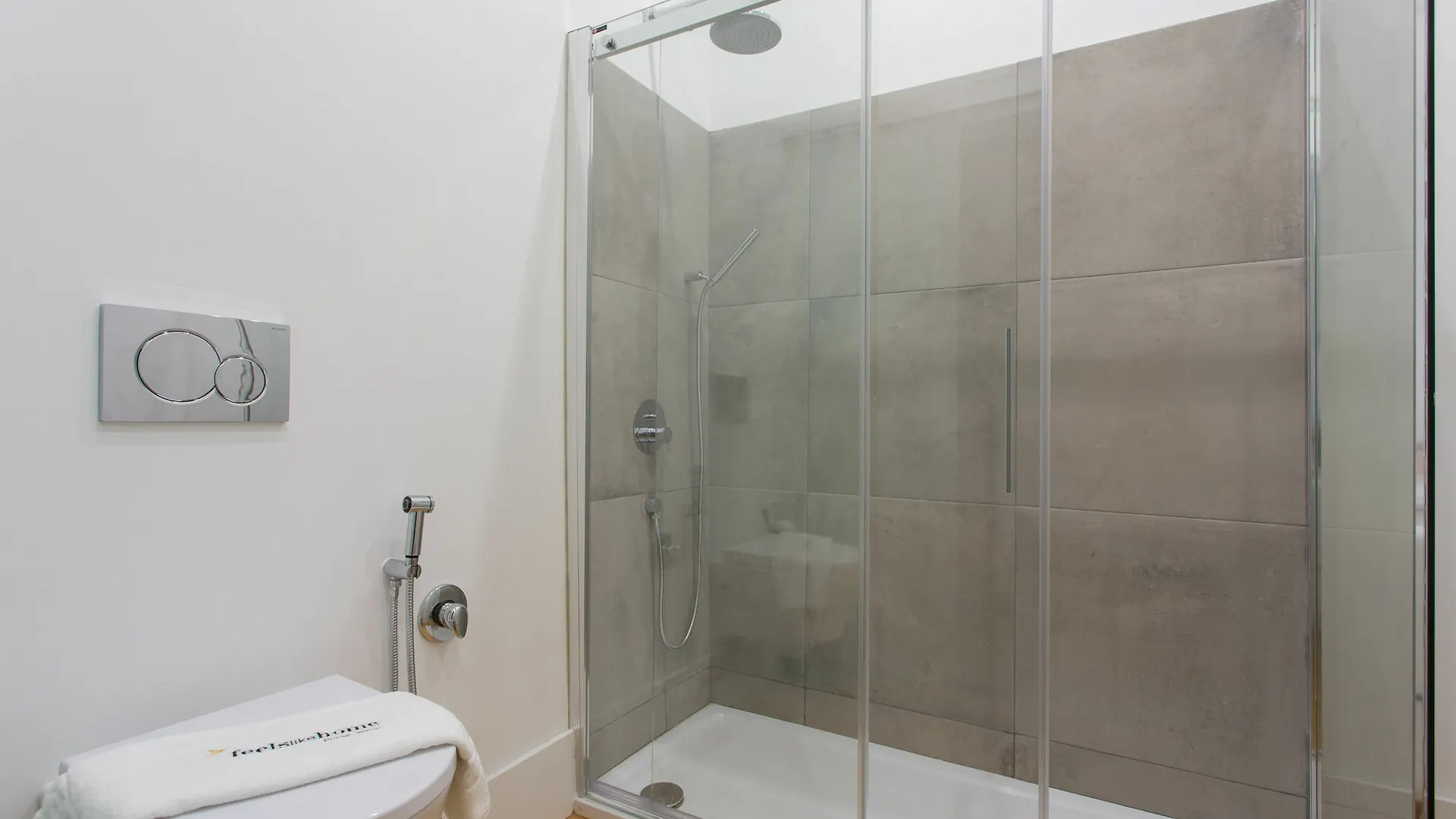 Feels Like Home Chiado Prime Suites Lisboa Oda ve Kahvaltı