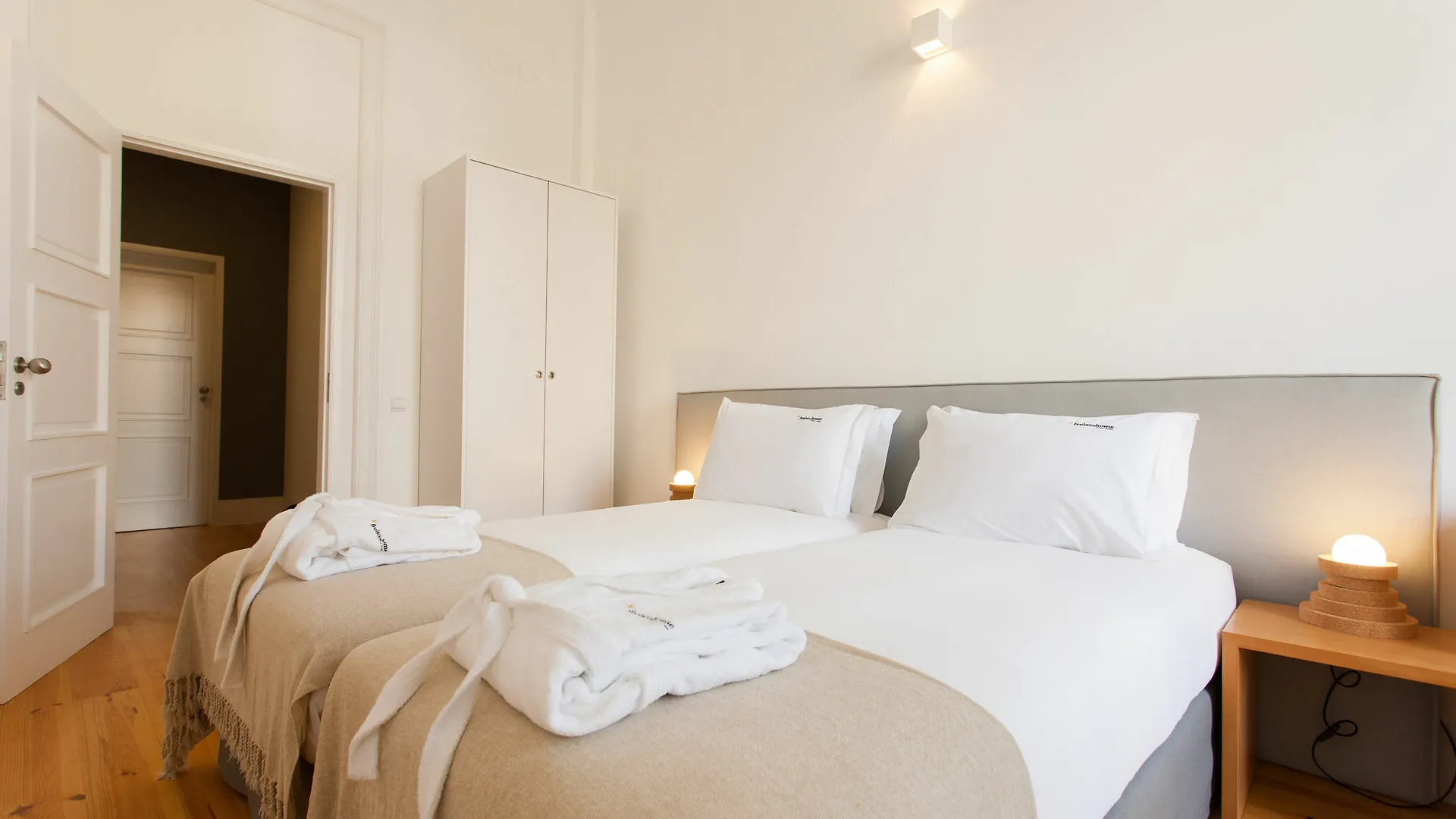 Feels Like Home Chiado Prime Suites Lisboa Oda ve Kahvaltı